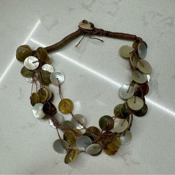 Vintage Tropical Summery Woven Layered Rope Shell Necklace - Picture 4 of 5